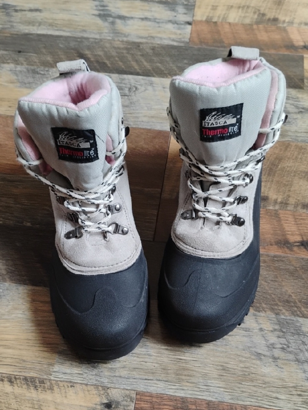 Itasca Women's Black and Gray Winter Boots with Pink Lining